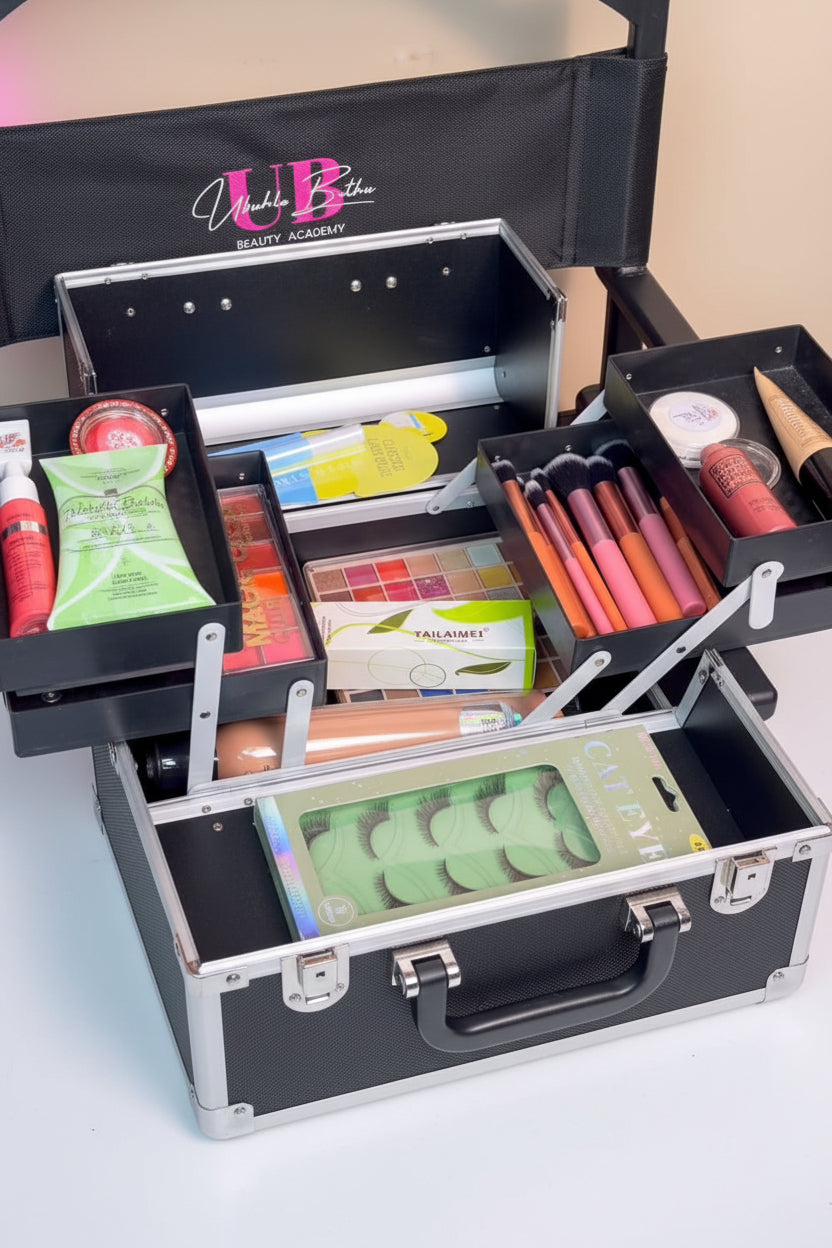 Full makeup kit & Makeup case